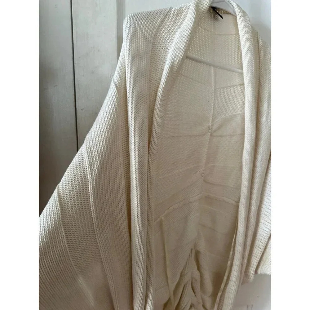 New York & Company women’s size medium Cardigan - Picture 4 of 8